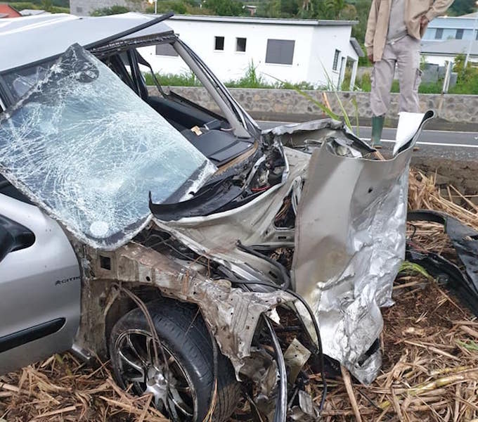 Cinq blessés dans un choc frontal à St-Philippe