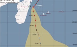 Felleng se dirige vers le Sud et se trouve à 495 km de la Réunion