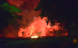 Les images marquantes de la nuit d'émeutes au Port
