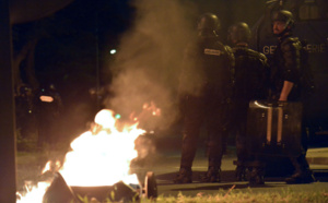 Les images marquantes de la nuit d'émeutes au Port
