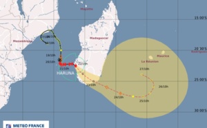 Le cyclone Haruna à 1220 km à l'Ouest de la Réunion