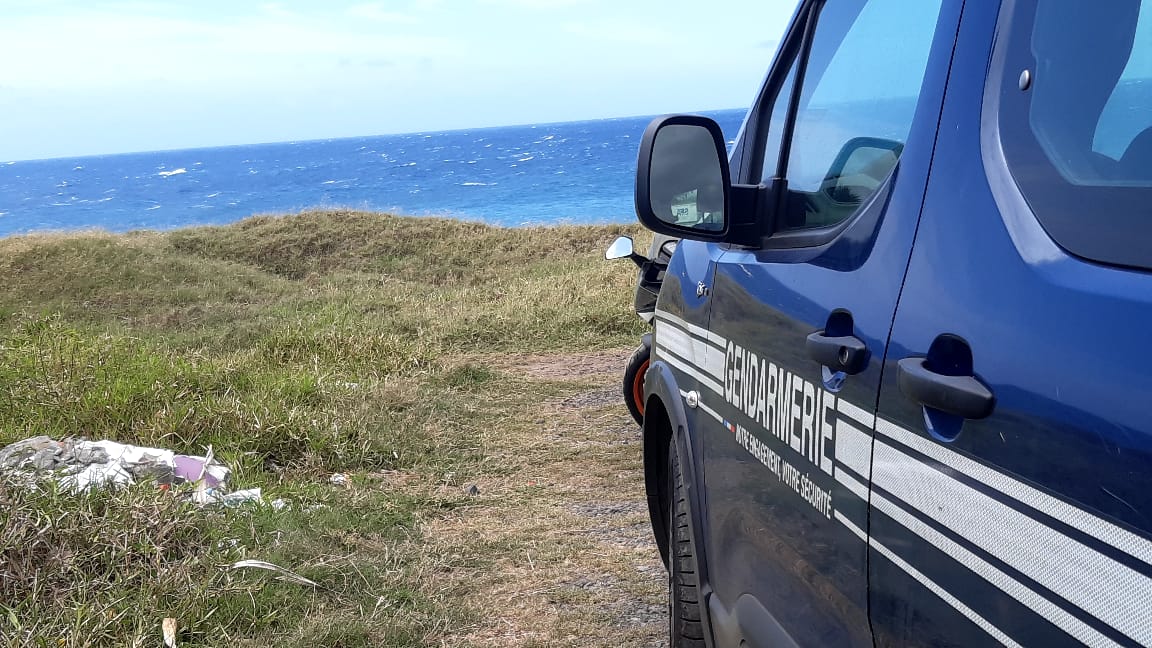 Corps repéré en mer: Les recherches continuent à St-Joseph