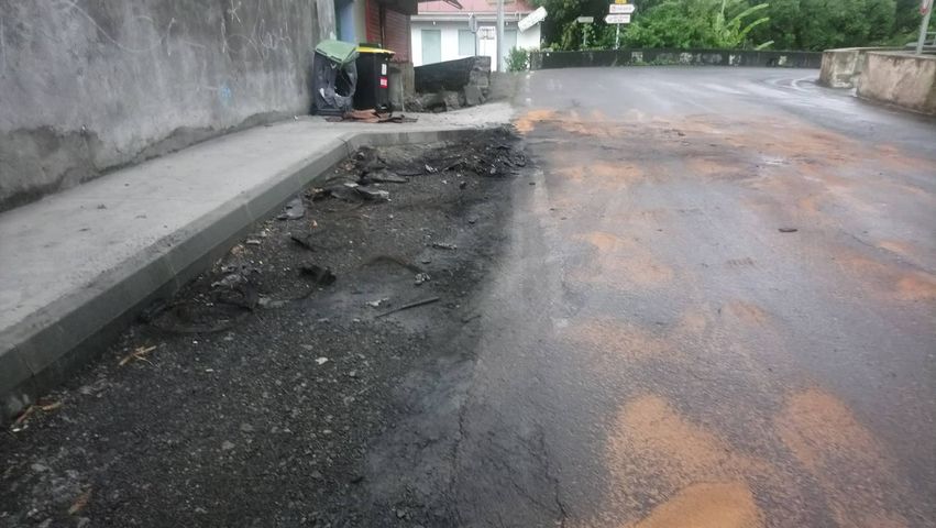 Bras-Panon : Une pizzeria dégradée par un accident de voiture