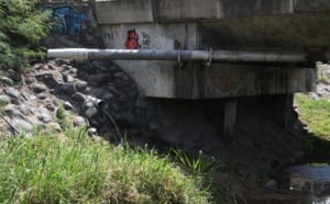 Des matières fécales se déversent dans la ravine Boucan