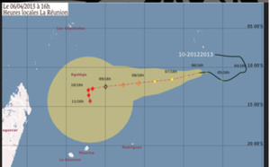 La perturbation tropicale à 2.070 km de la Réunion