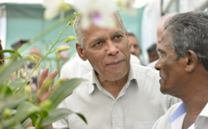 A Salazie, Victorin Lurel a goûté aux produits péi