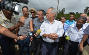 A Salazie, Victorin Lurel a goûté aux produits péi