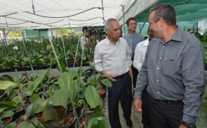 A Salazie, Victorin Lurel a goûté aux produits péi