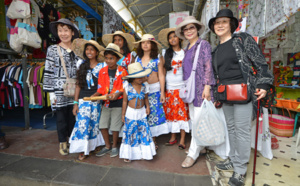 Des croisiéristes japonais à la découverte de la Réunion: Retour en images
