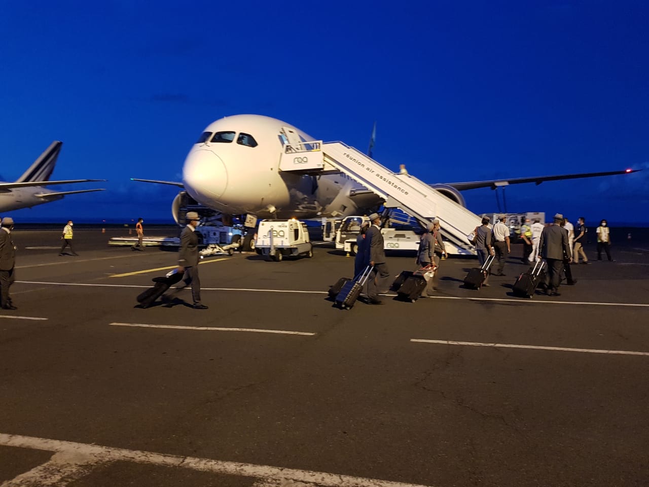 Evacuation sanitaire : une première mondiale orchestrée au millimètre près à Gillot