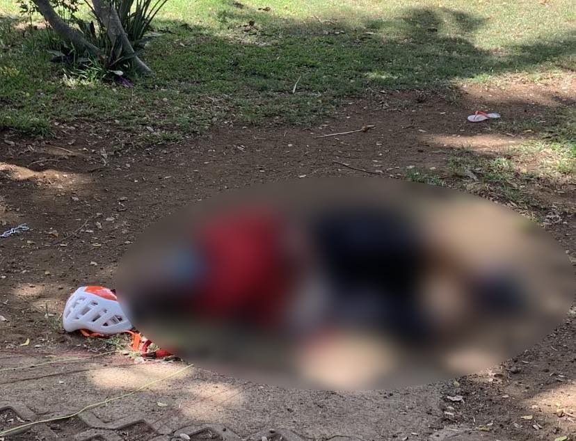 Une parapentiste chute dans la cour d'une villa à l'Hermitage