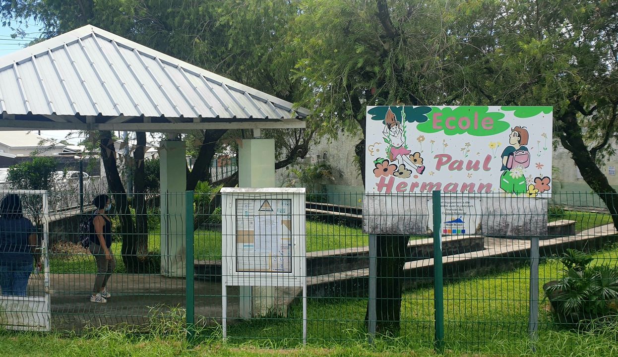 Violences en milieu scolaire : Des patrouilles et de la pédagogie pour prévenir les risques