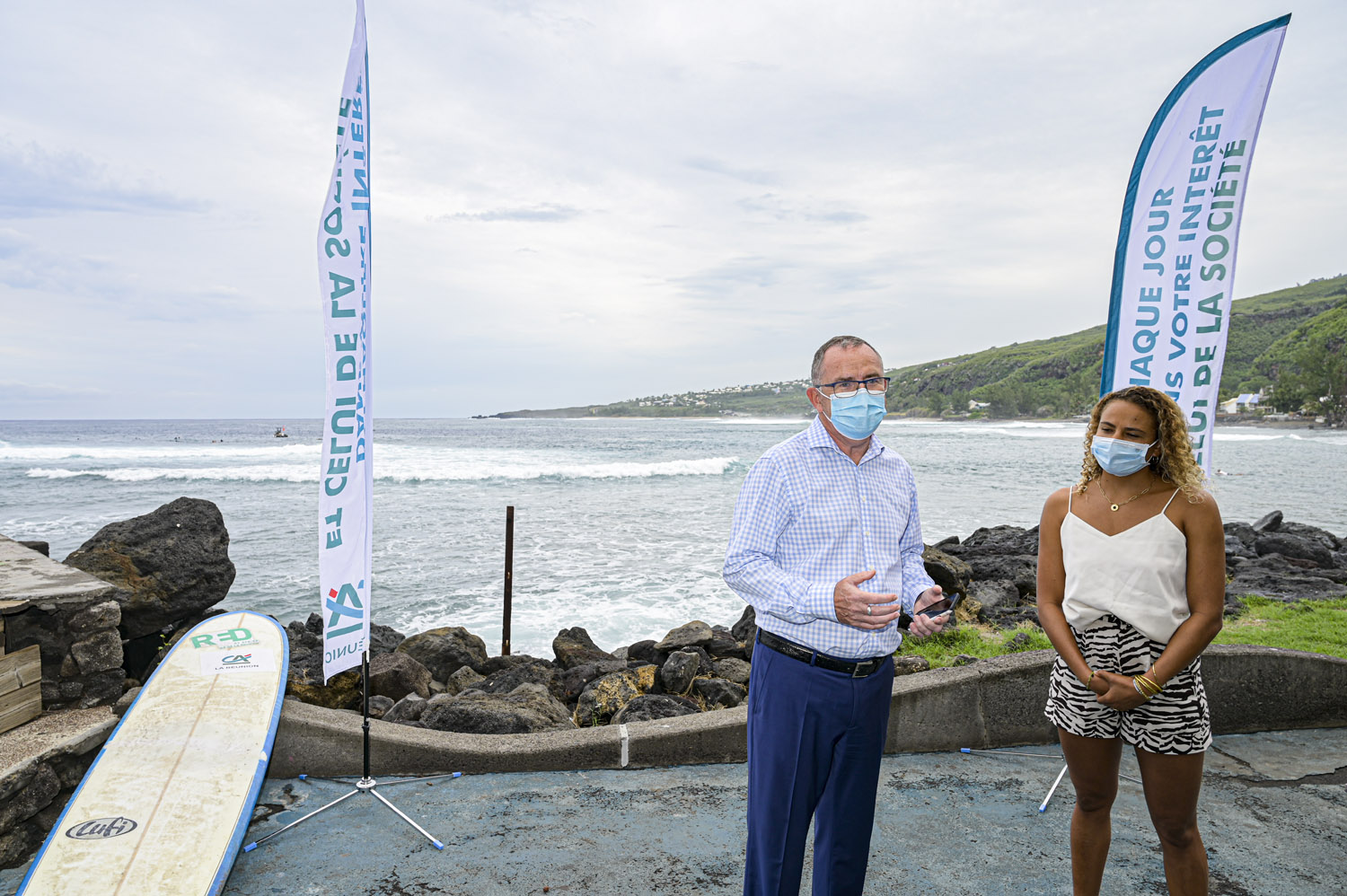 Le Crédit Agricole soutient la surfeuse réunionnaise Alice Lemoigne