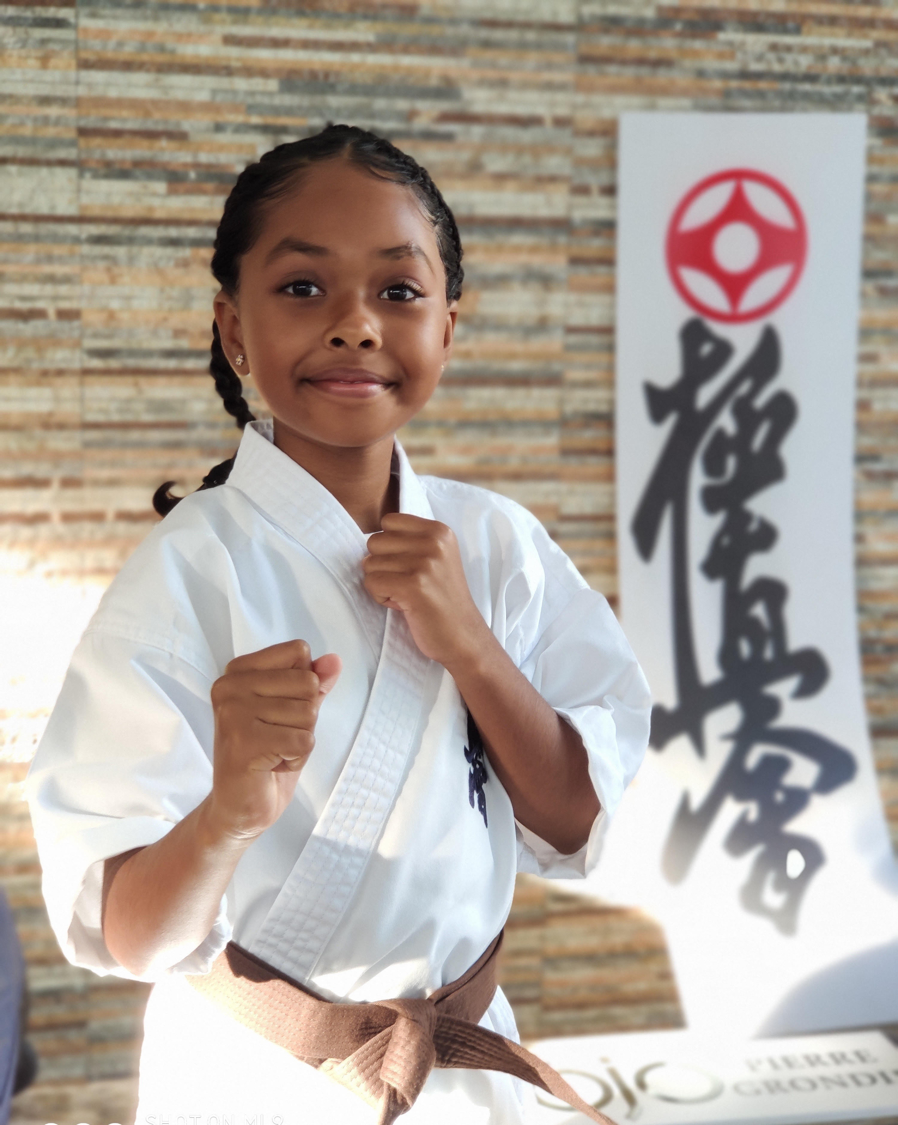 Vidéo - Emma Dieudonné, 10 ans, championne d'Europe de karaté kyokushinkai