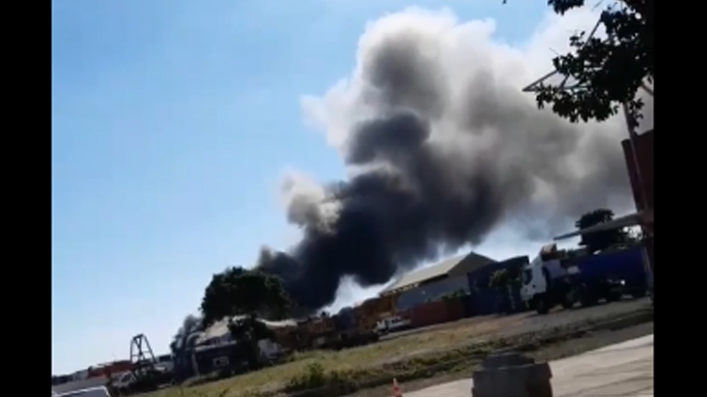 Photo : Incendie à Cambaie 