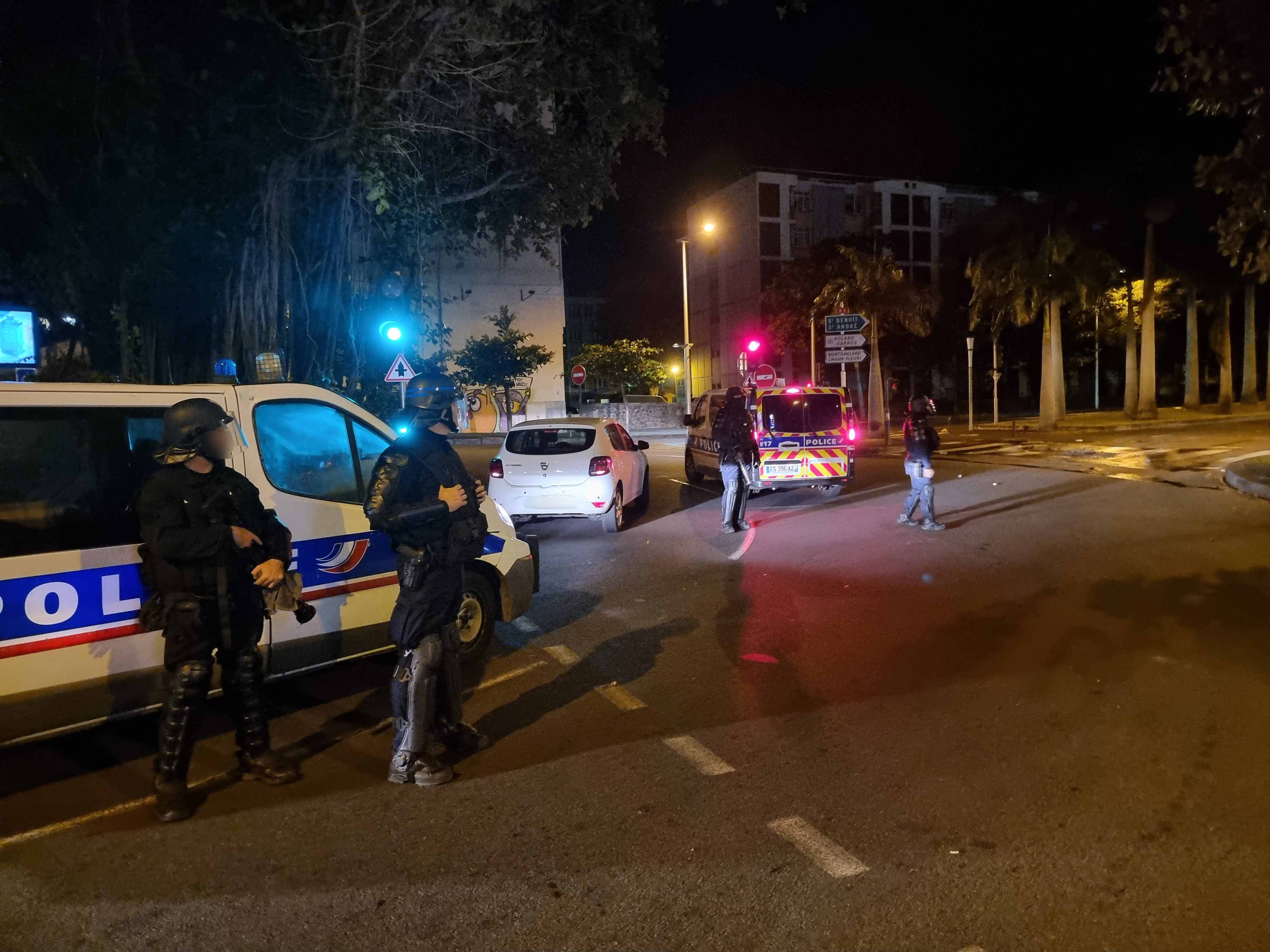 (Vidéo) Feux de poubelles, lacrymo : Coup de chaud en fin de soirée aux Camélias et à Vauban