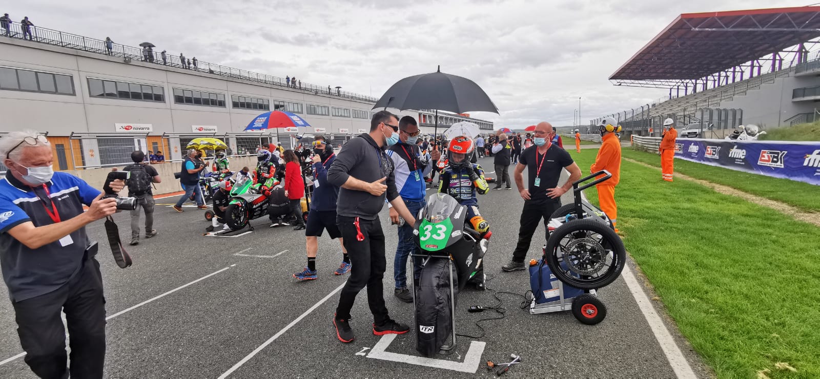 Moto4: Malgré une course mouvementée, Enzo Hoarau termine 5e
