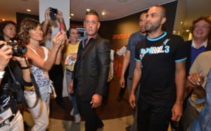 Séance de dédicaces de Tony Parker à St-Denis : Retour en images