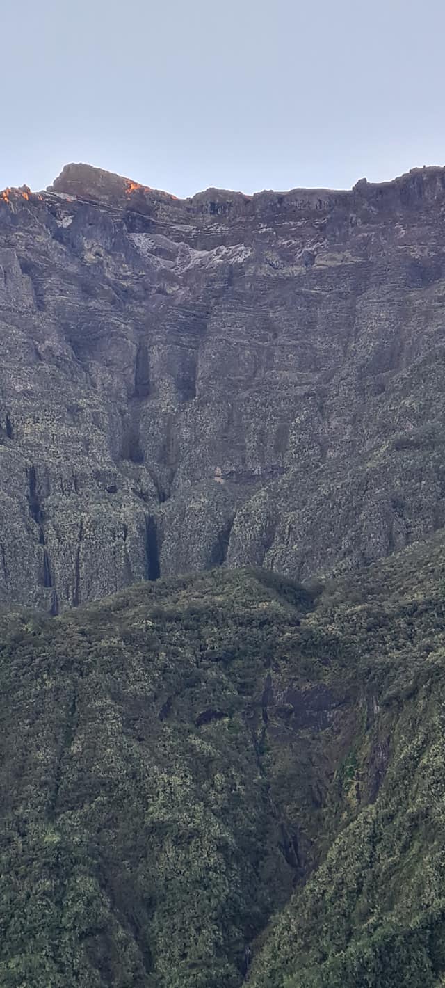 Le Piton des Neiges givré
