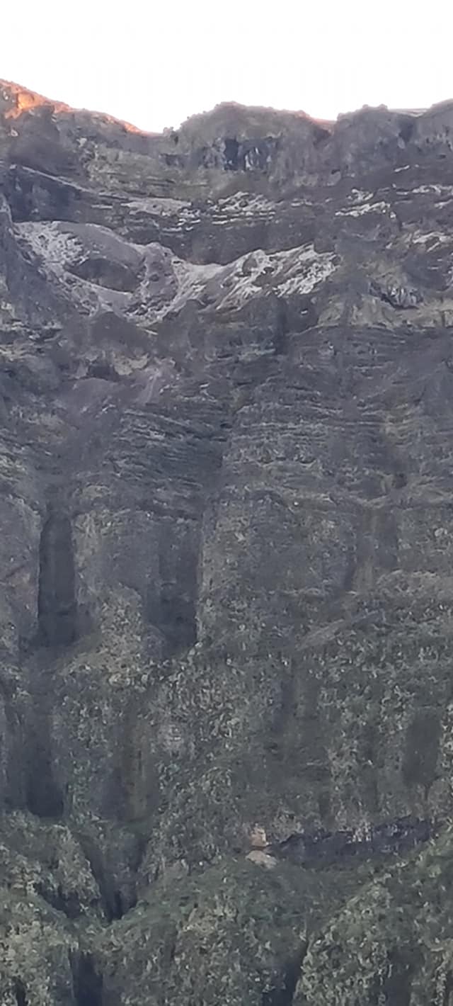 Le Piton des Neiges givré