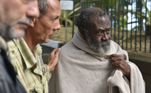 Samuel Mouen stoppe sa grève de la faim