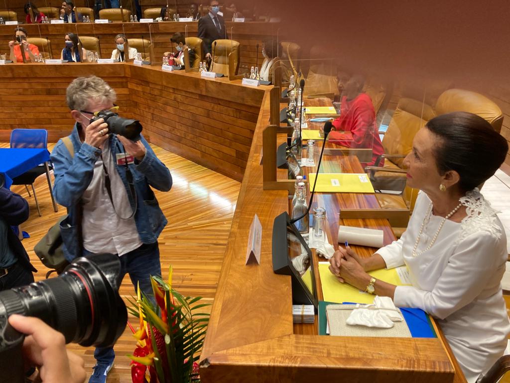 Huguette Bello élue présidente de Région : les meilleurs moments en images