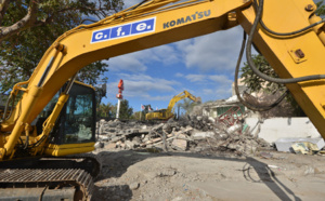 Retour en images sur la démolition de l'immeuble Hassanaly au Chaudron