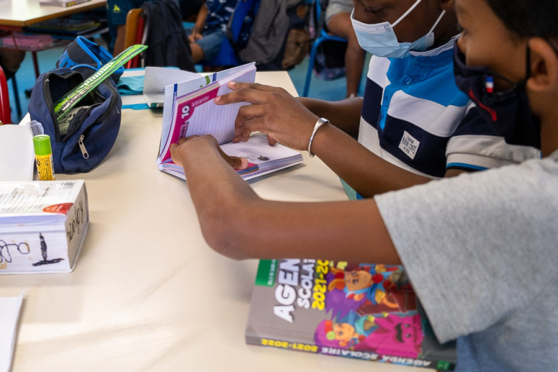 Rentrée scolaire 2021/2022 à Saint-Paul : 3 700 agendas scolaires pour les élèves de CM1 et CM2