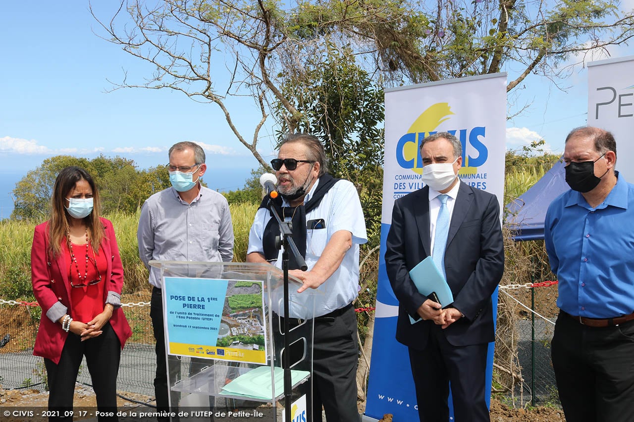 CIVIS : Lancement du chantier AEP et pose de la 1ère pierre de l'UTEP de Petite-Île