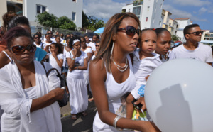 Le Port : Marche blanche en mémoire de Prisca Sevaye