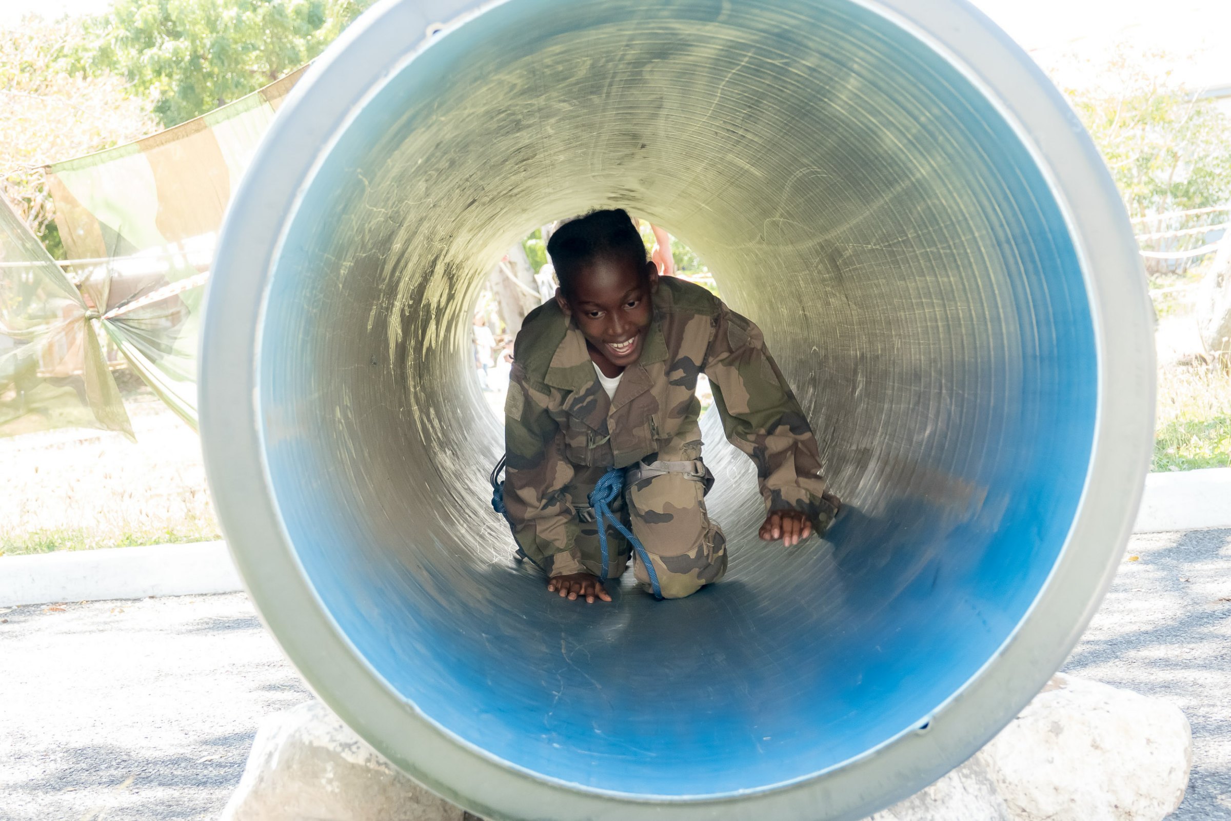 Photos - Première expérience militaire pour les marmailles de 1000 Sourires