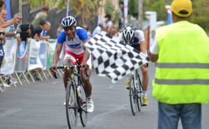 Tour cycliste : Victoire de Hoareau, le maillot jaune pour Manzin 