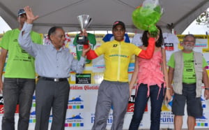 Tour cycliste : Victoire de Hoareau, le maillot jaune pour Manzin 