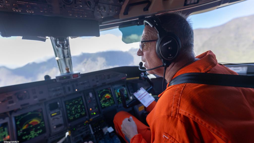 Photos - Les pompiers de La Réunion formés aux largages du Dash 8