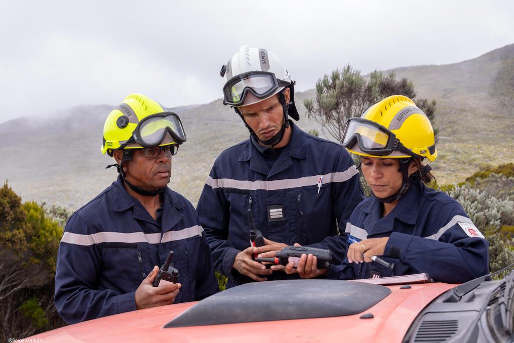 Photos - Les pompiers de La Réunion formés aux largages du Dash 8