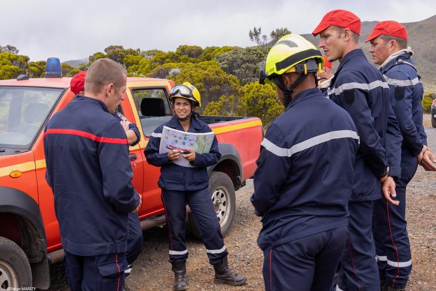Photos - Les pompiers de La Réunion formés aux largages du Dash 8