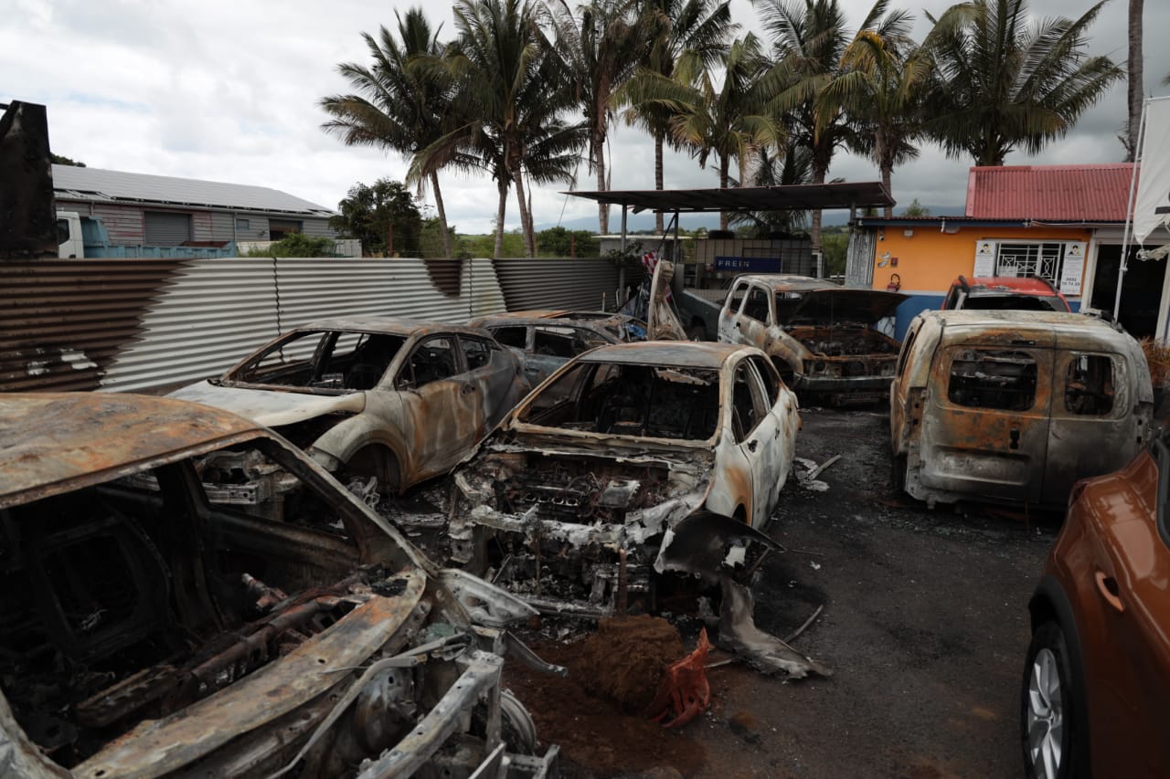 La concession auto de Bras Panon subit son troisième incendie en trois ans