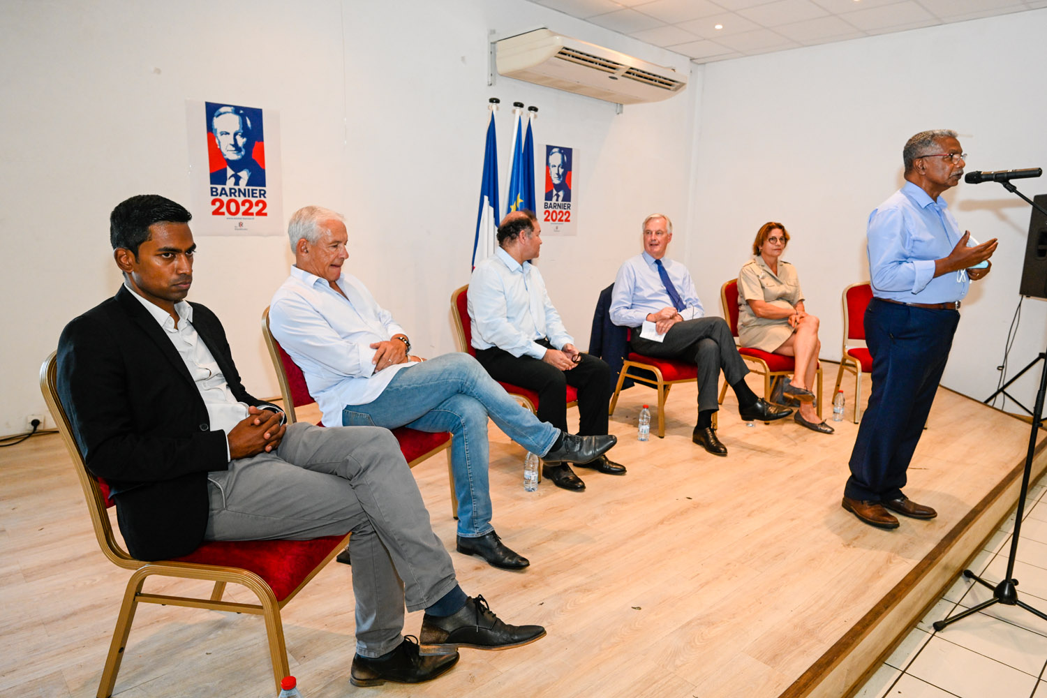 Retour en images : Michel Barnier à la rencontre de ses soutiens dans le nord