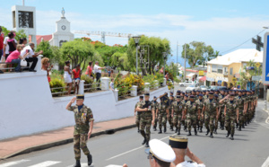 Prise d’armes du Régiment Péï du contingent du mois de novembre aux Avirons