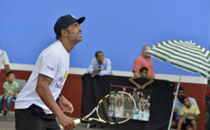 Fête le Mur: Yannick Noah inaugure un plateau de tennis à St-Paul
