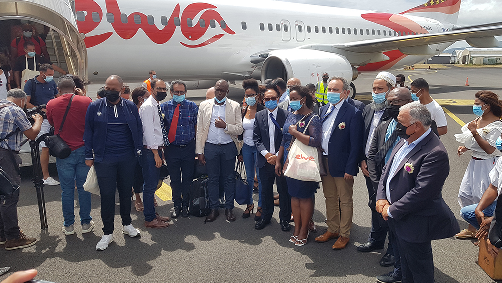 Ewa : Inauguration de la première liaison Dzaoudzi-Pierrefonds