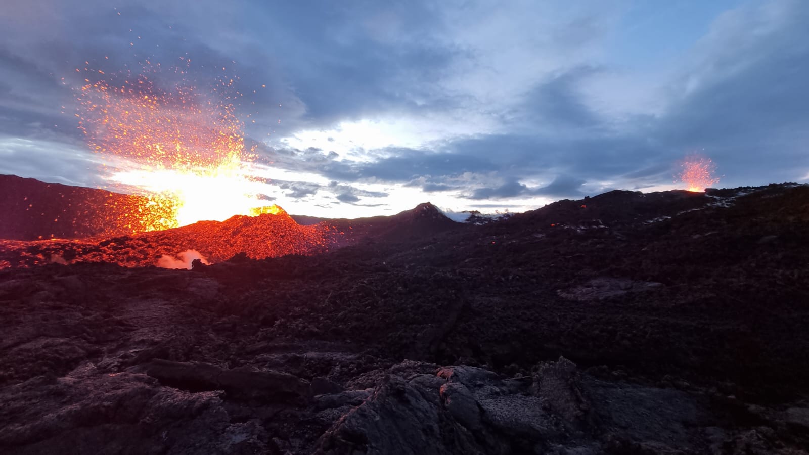 Les sublimes images du Volcan en éruption