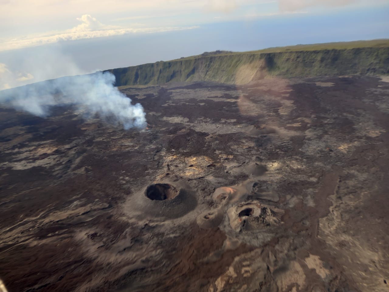 De magnifiques images aériennes de l'éruption