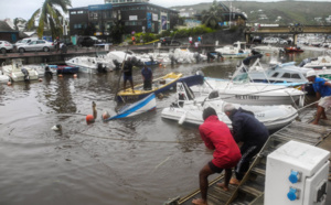 En images : Le port de St-Gilles méconnaissable après le passage de Bejisa