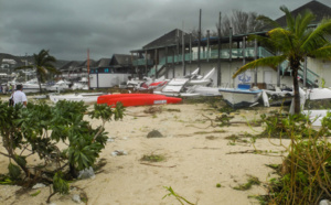 En images : Le port de St-Gilles méconnaissable après le passage de Bejisa