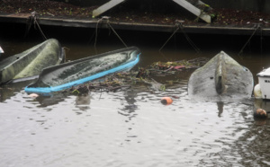 En images : Le port de St-Gilles méconnaissable après le passage de Bejisa