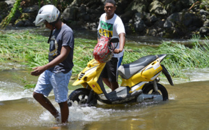 La Réunion bien amochée: Retour en images