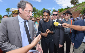 Le ministre de la Ville à Saint-Denis: Retour en images