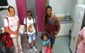 CHU de St-Denis: Miss Réunion et Kaf Malbar au chevet des enfants malades