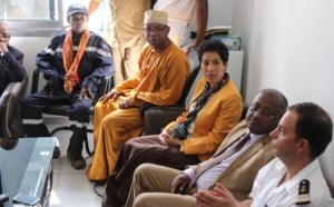 Les deux naufragés débarquent aux Comores dans la liesse générale
